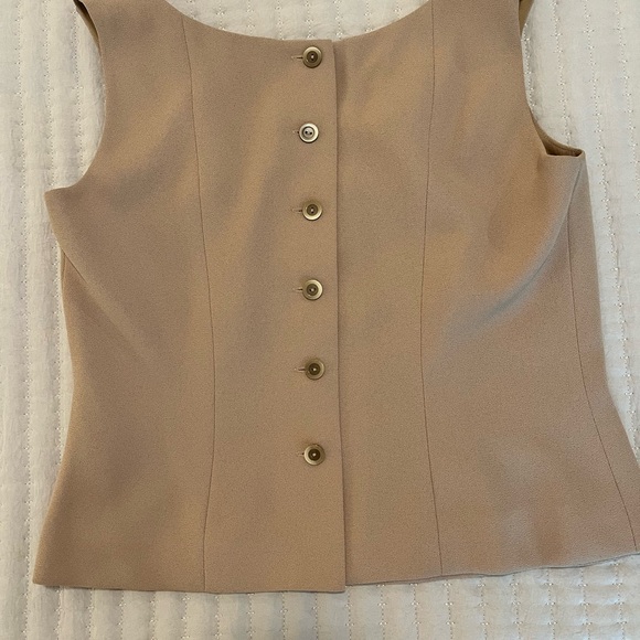 Beautiful brand new suit - Picture 5 of 7